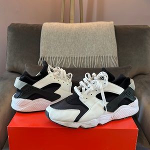 Nike Air Huarache Men's 13